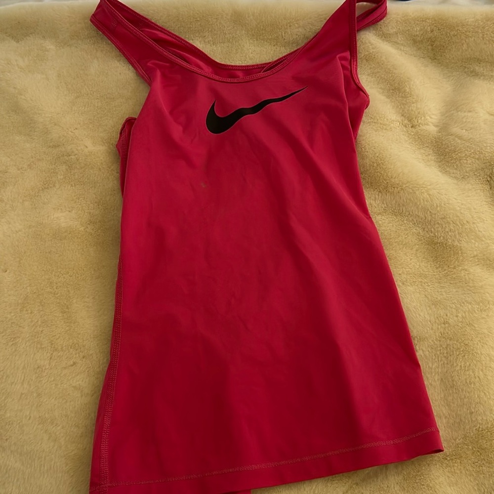 Nike pro running tank
